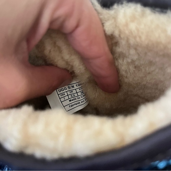 UGG Blue Sequin Fur Boots size 7 - Picture 7 of 8